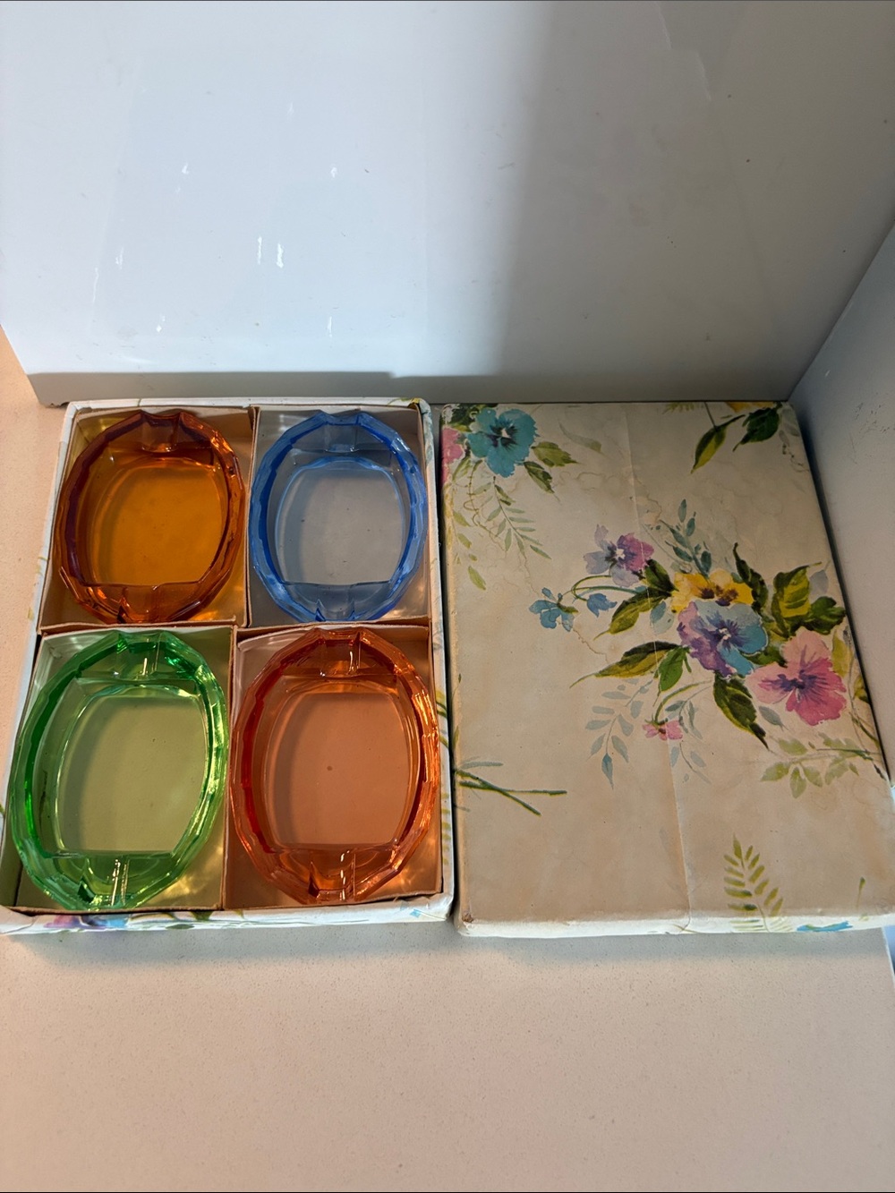 Set of 4 Vintage Czech Glass Ashtrays in Original Box